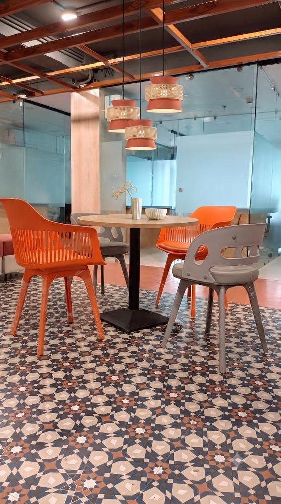Breakout lounge at VHV Worknest